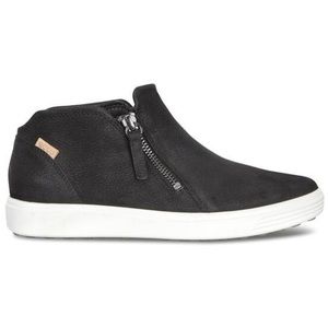 Ecco Soft 7 Side Zip Leather Bootie 37